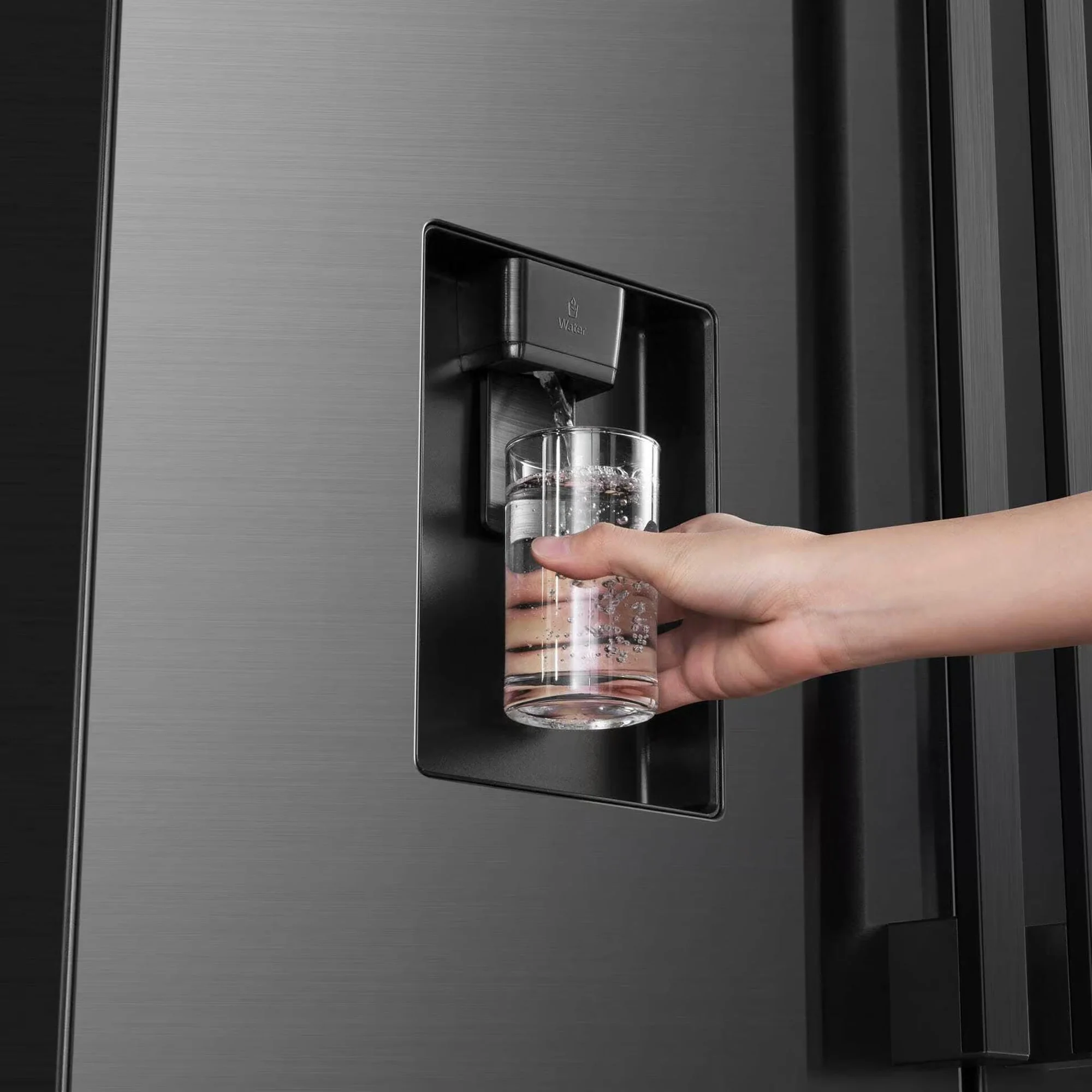 Hisense 575Lt French-Door Refrigerator Black - Image 3