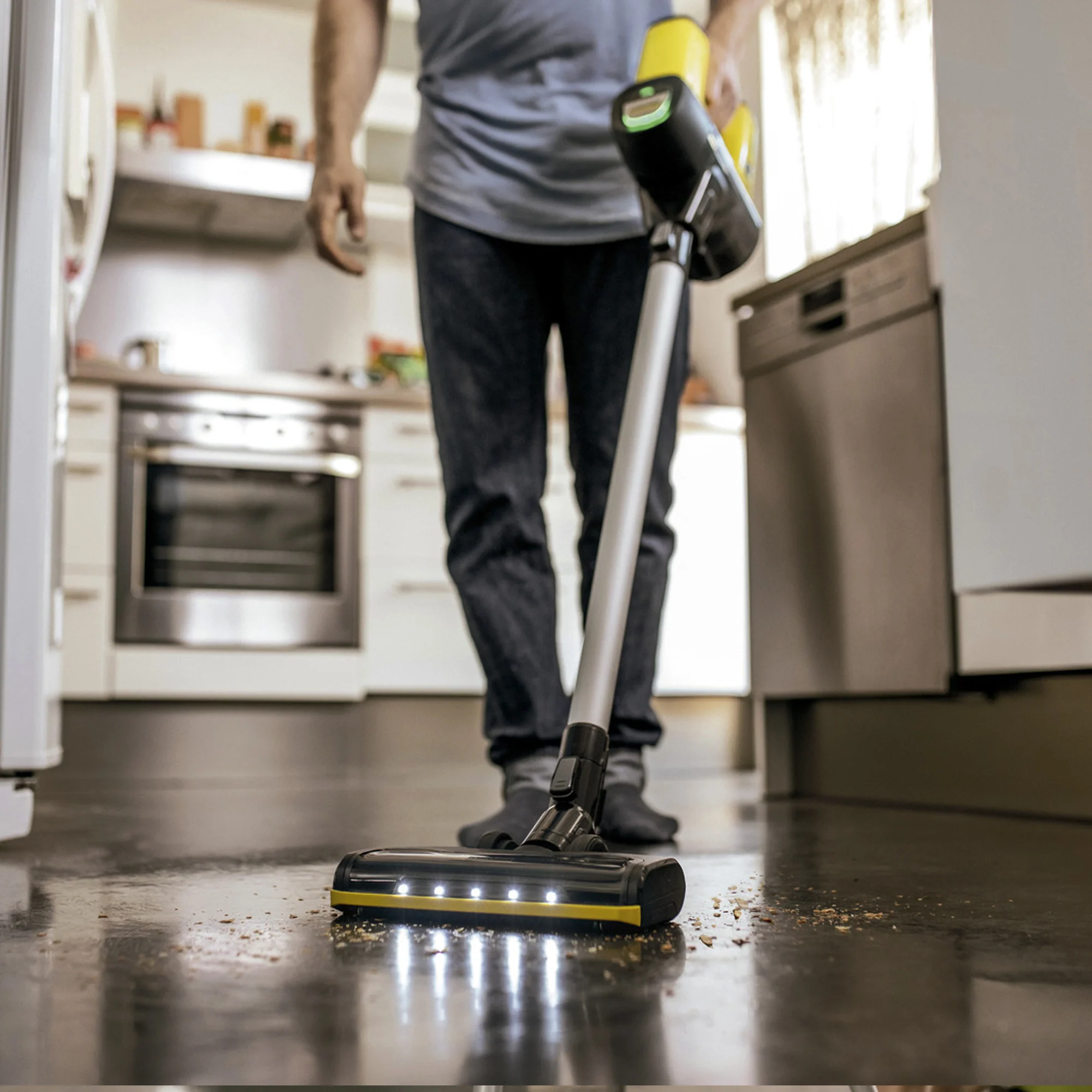 Karcher VC 6 Cordless Vacuum Cleaner - Image 3