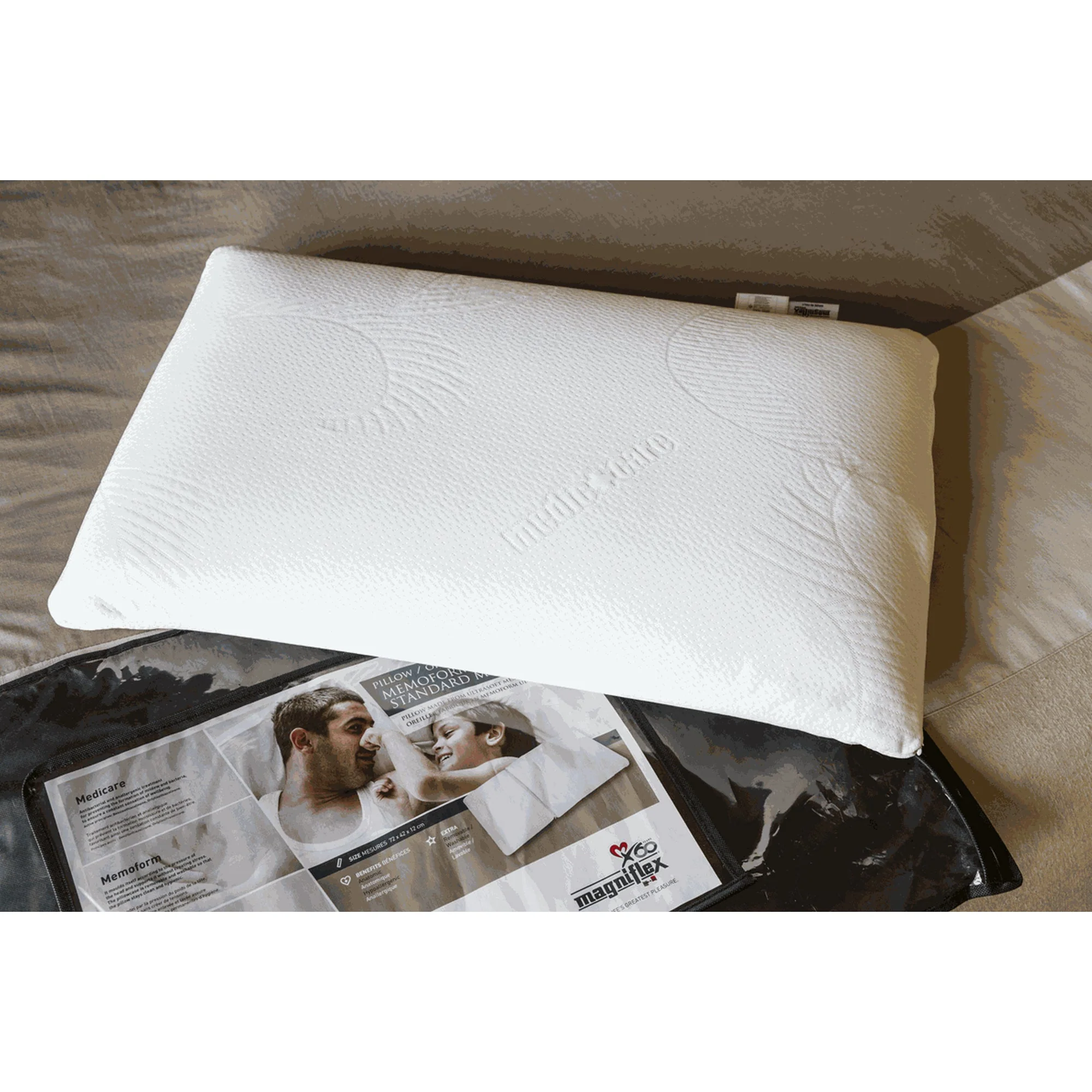 Magniflex Memory Foam Eco Medicare Sleeping Pillow White - Image 4