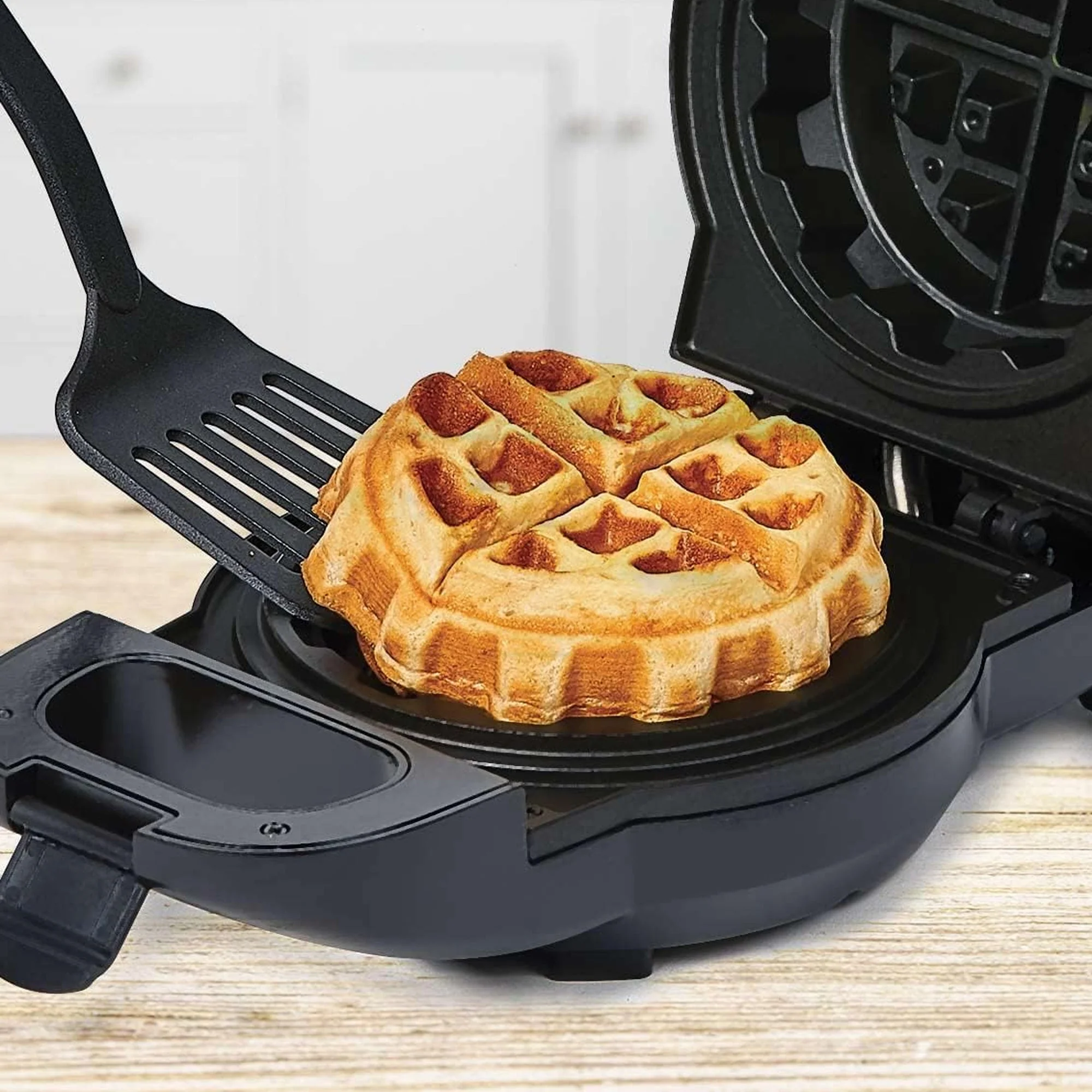 Milex Gourmet Waffle Maker Black - Image 4