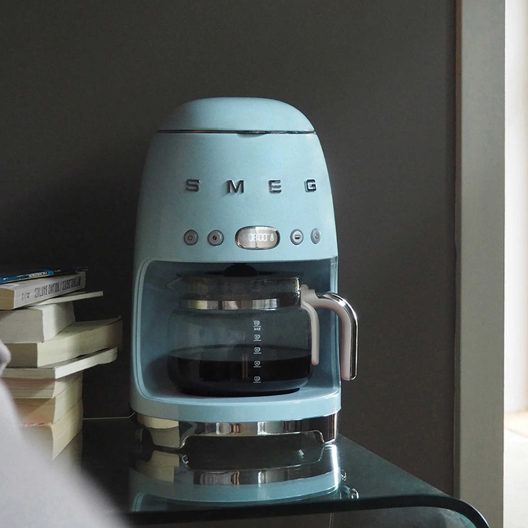 Smeg Drip Coffee Machine - Blue - Image 3
