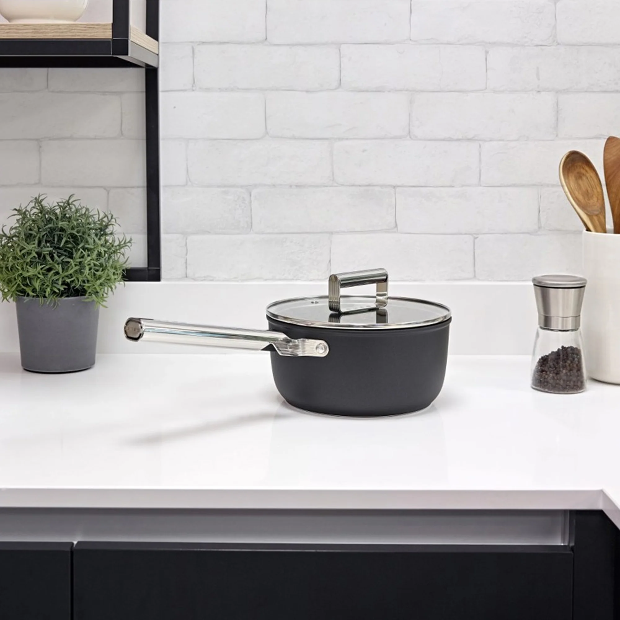 Smeg Sauce Pan 20CM - Black - Image 4