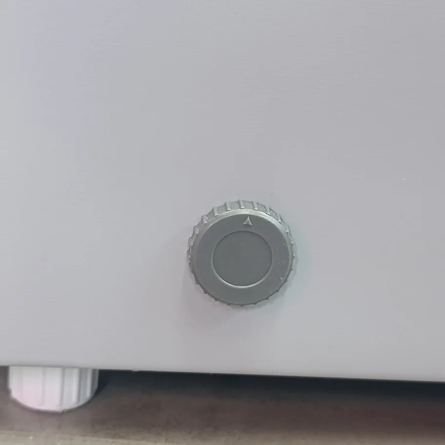 Univa 198Lt Chest Freezer Metallic UCF215M - Image 4
